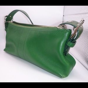 Coach Leather baguette purse No. E04S-7461